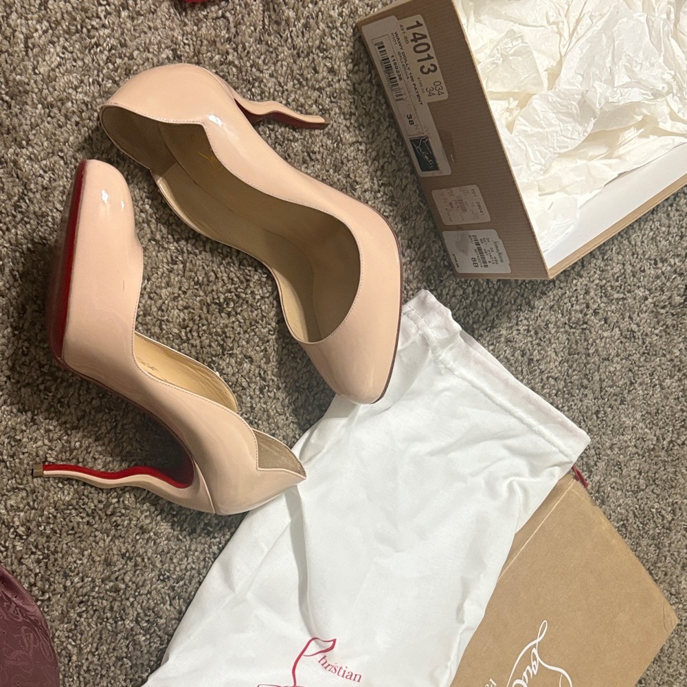 Christian Louboutin Wawy Dolly 100  Blush Patent Leather Heels size 38